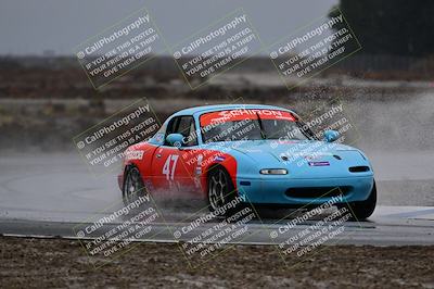media/Nov-15-2025-CalClub SCCA (Sat) [[7bfa5a7151]]/Race/Group 4/